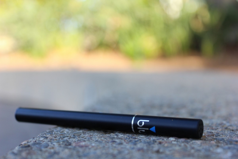 vente-SOLLIES TOUCAS-min_e_cigarette_vaping_blu_cigs_blu_electronic_cigarette_tobacco_cigarette_smoke-637061